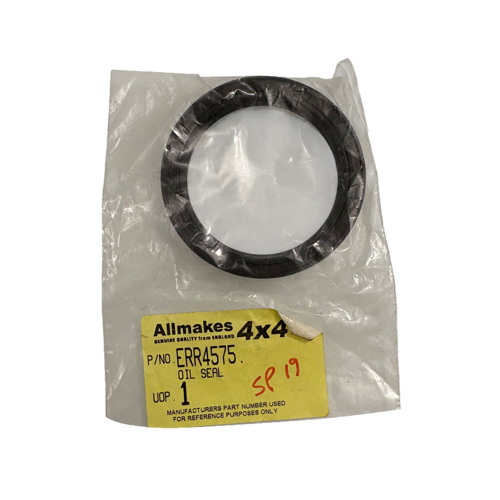 Front Crankshaft Oil Seal ERR4575
